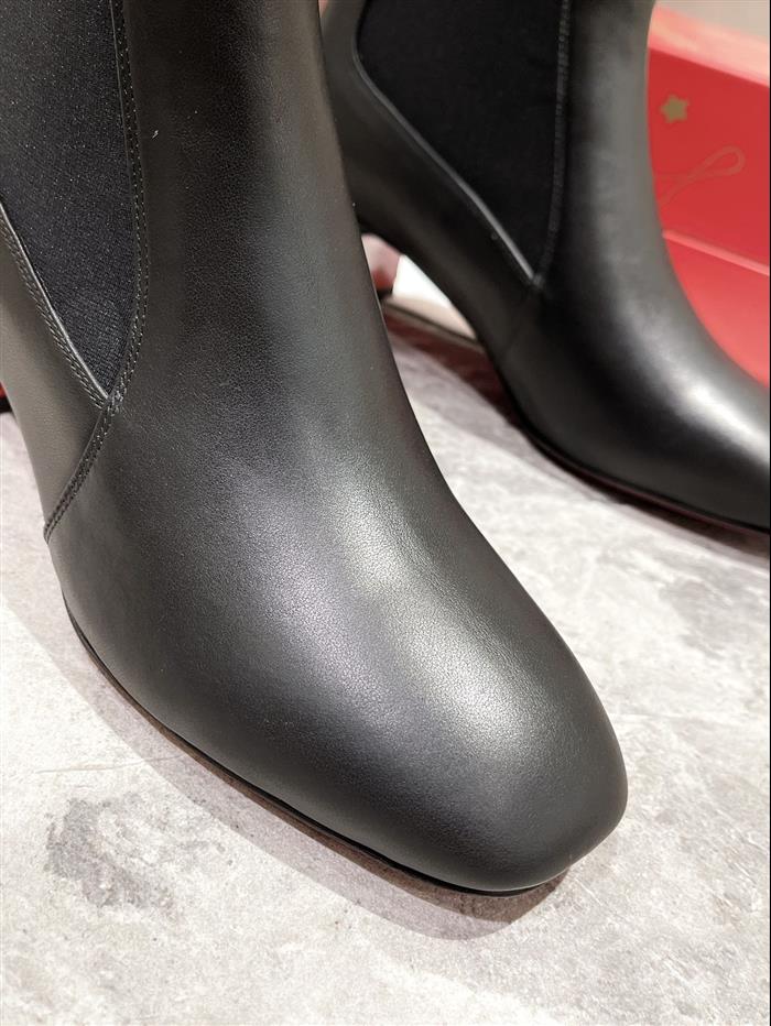 2025112818742693 360